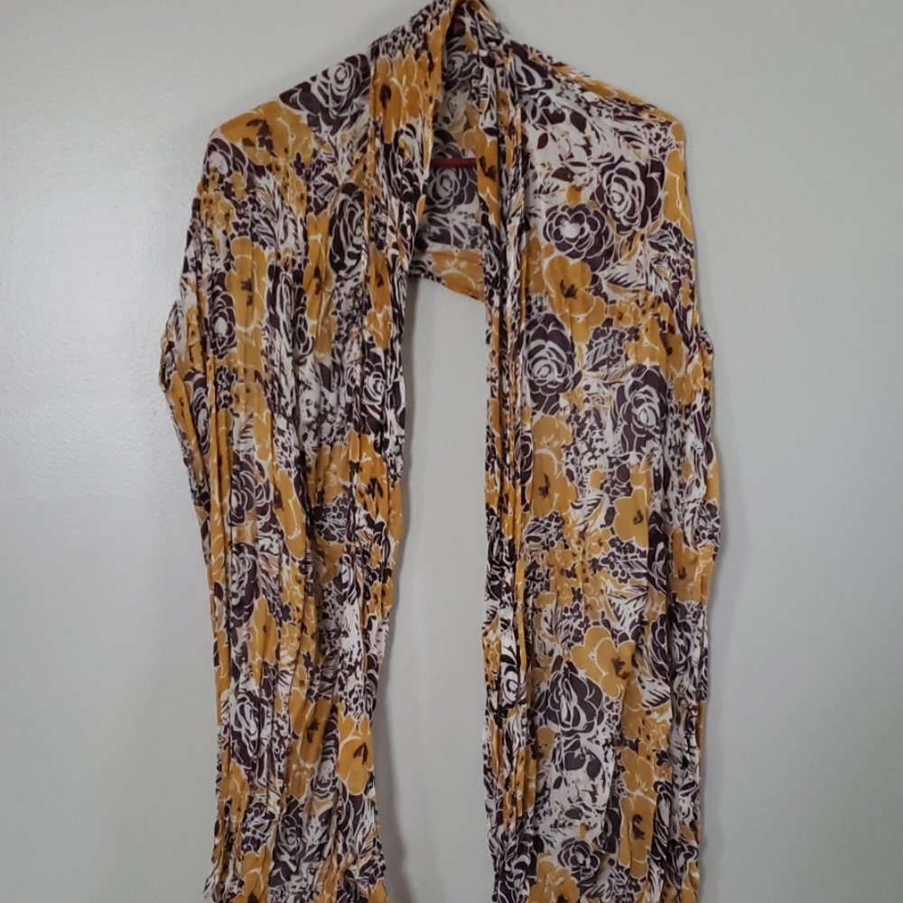 Limited scarf